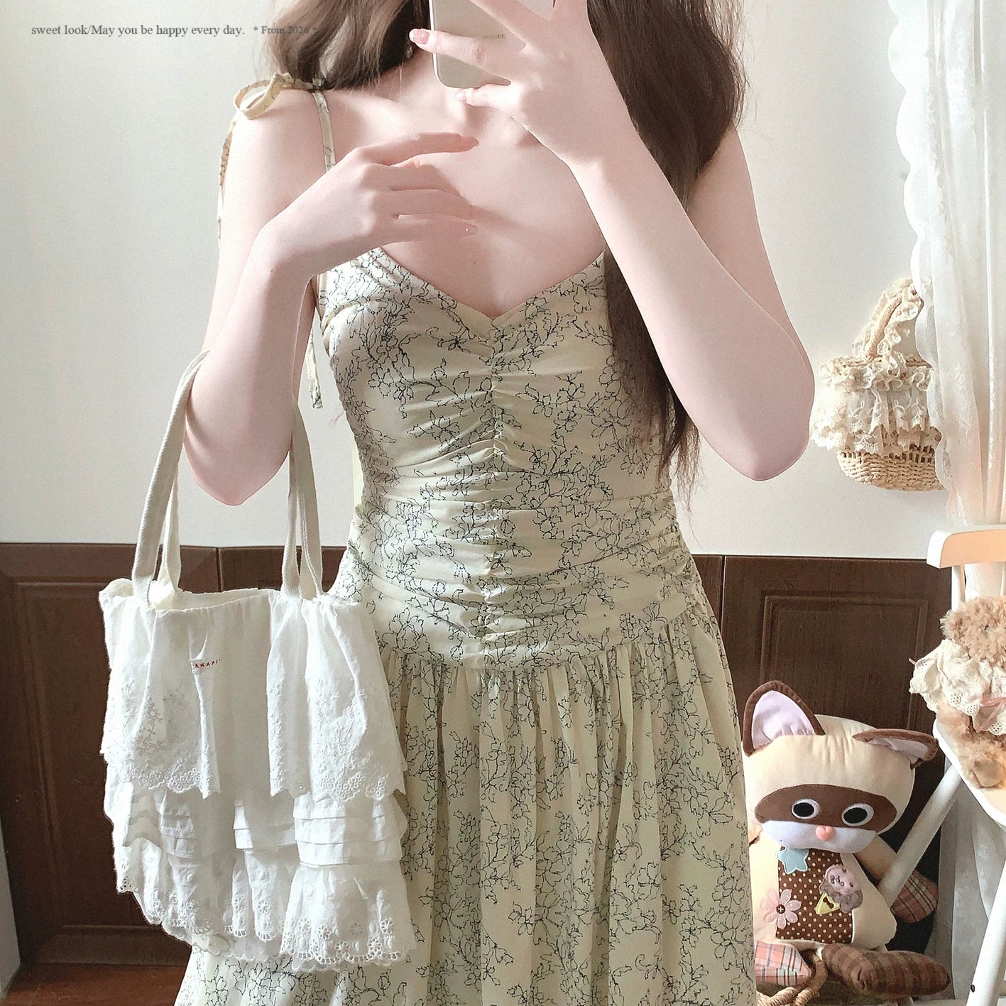 Final Stock XLXY French Vintage Floral Ruffled Smocked Waist Vacation Tie-String Flowy Cotton Slip Dress
