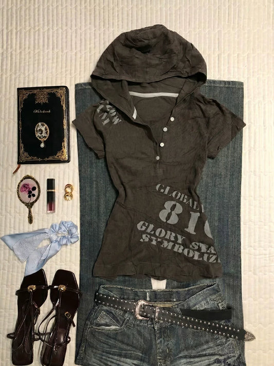 Baiyu Girl Original Coffee Brown Vintage Letter Print Short-Sleeve T-Shirt for Women—Summer Casual, Easy to Style Hoodie Top