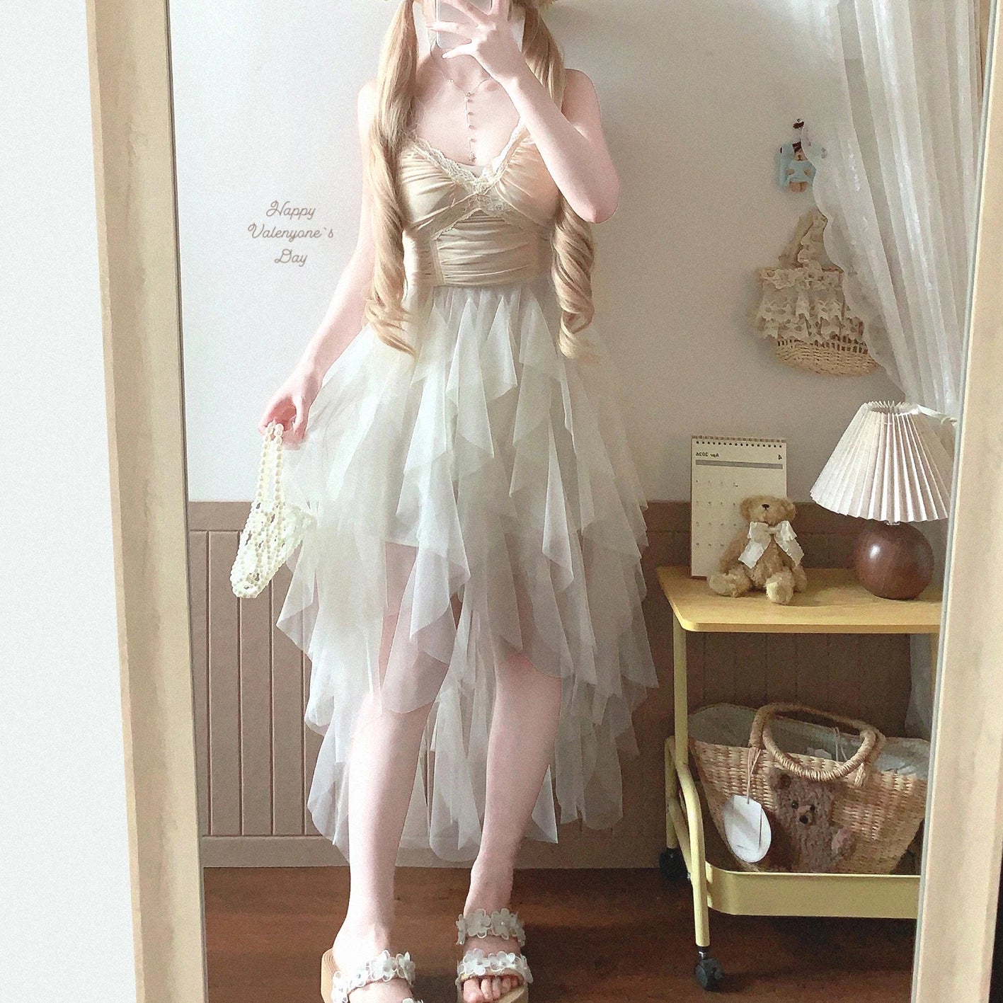 Final Stock Ethereal Irregular Color-Block Tulle Lace Lace-Trim Ruffled Slip Dress