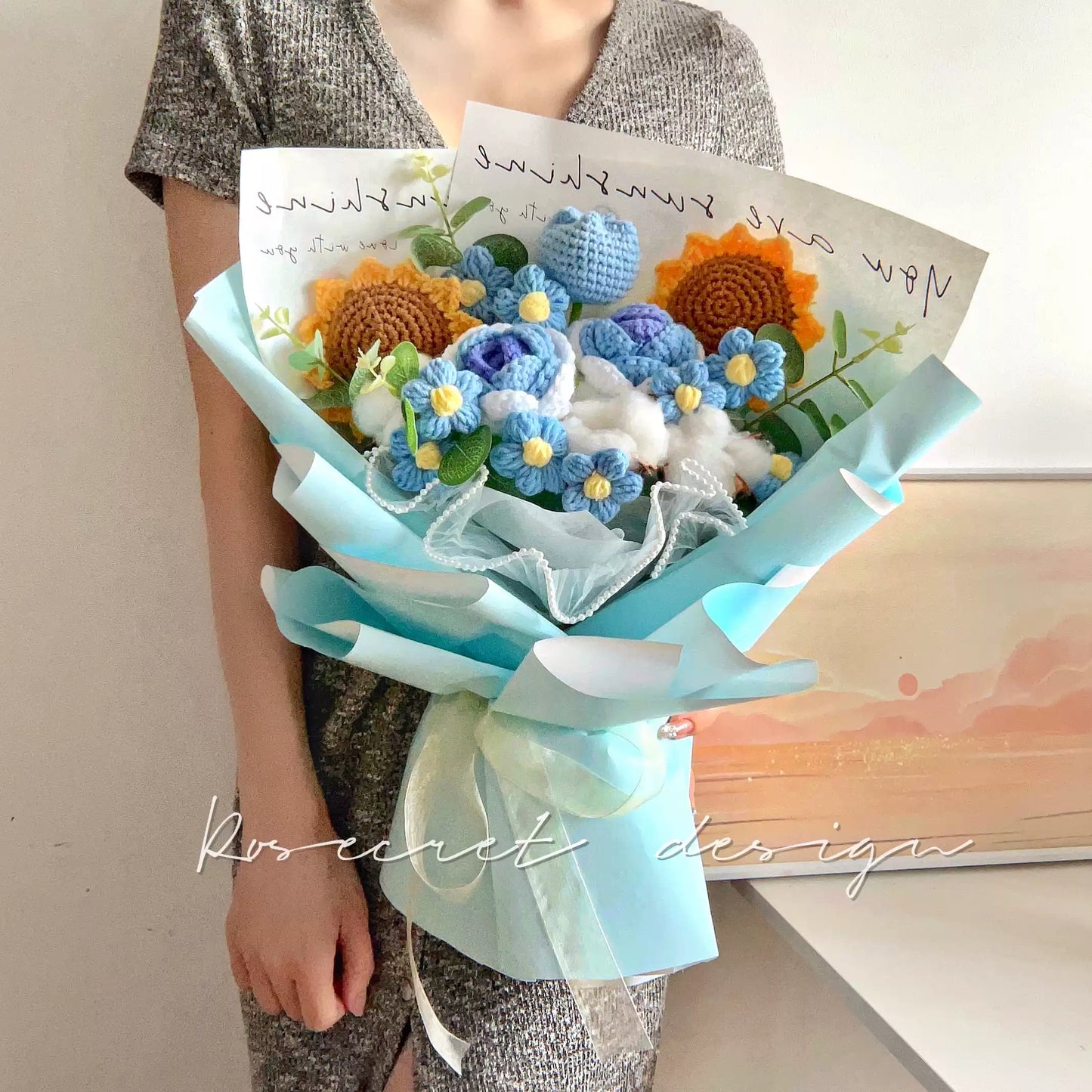 Wool crochet bouquet hand-knitted rose