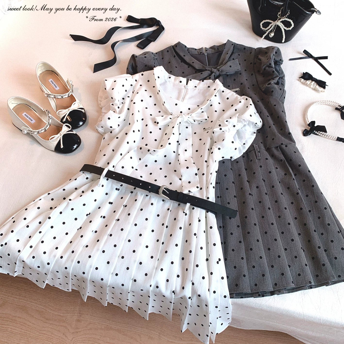 Last-Season Special Grey Retro Polka Dot Sweet Puff Sleeve Bowknot Pleated Midi Dress