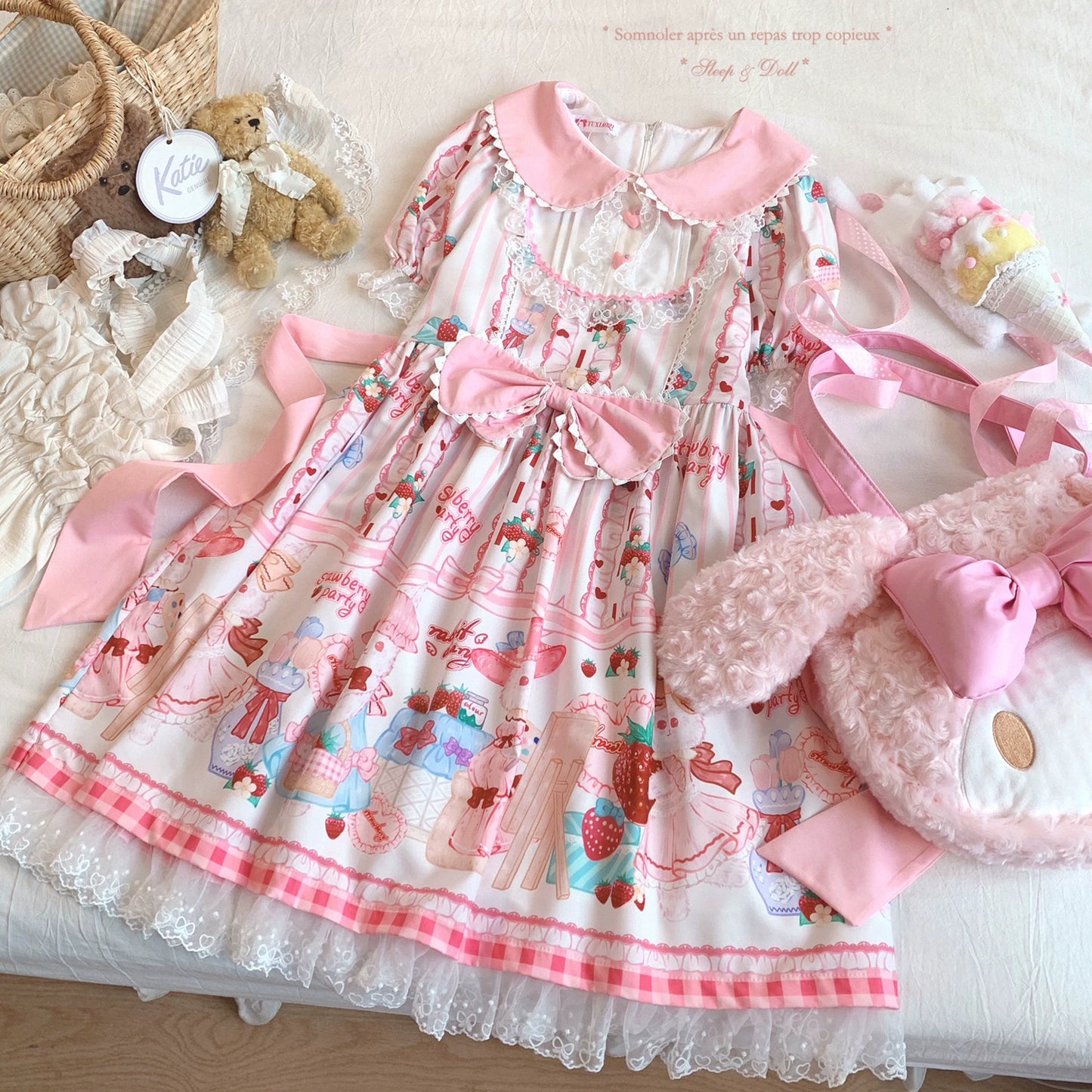 Last-Call HGL Soft Girl Sweet Heart Clasp Doll Collar Contrast Lace Cute Strawberry &amp; Little Bunny Print Dress