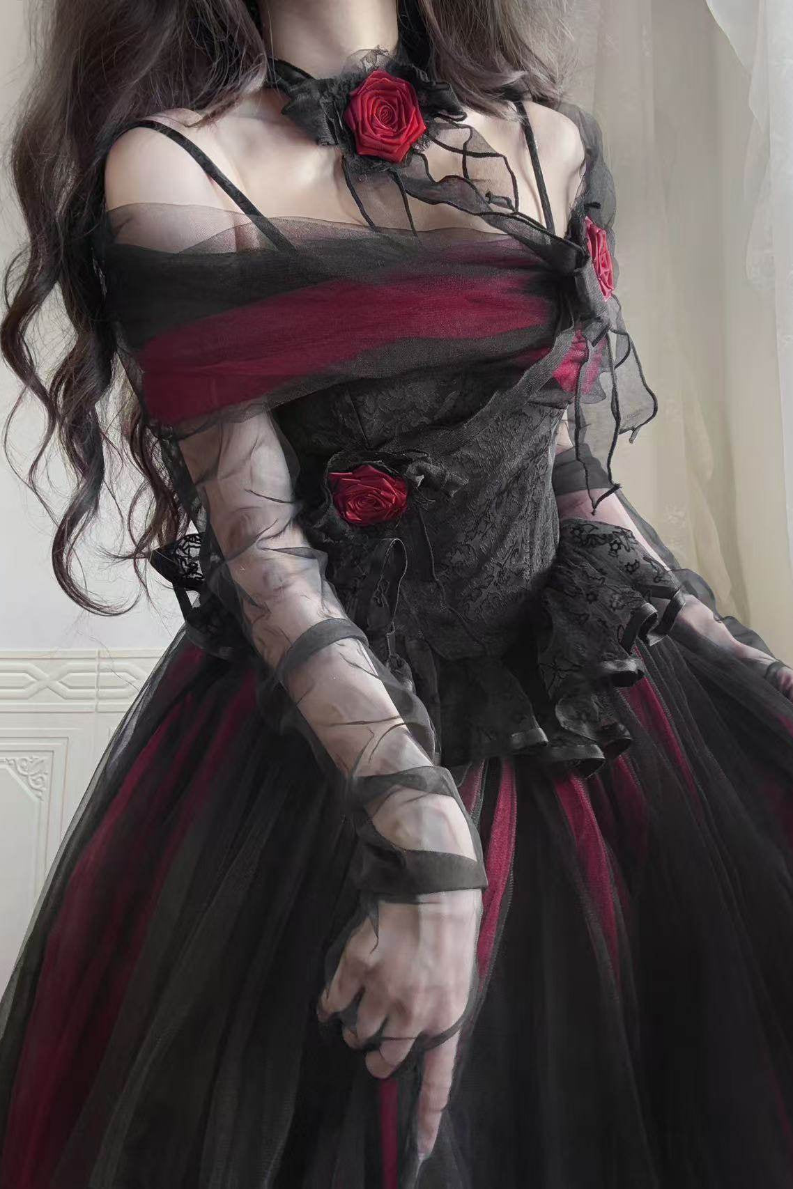 Dark Elegant Tulle Dress + Hat Short
