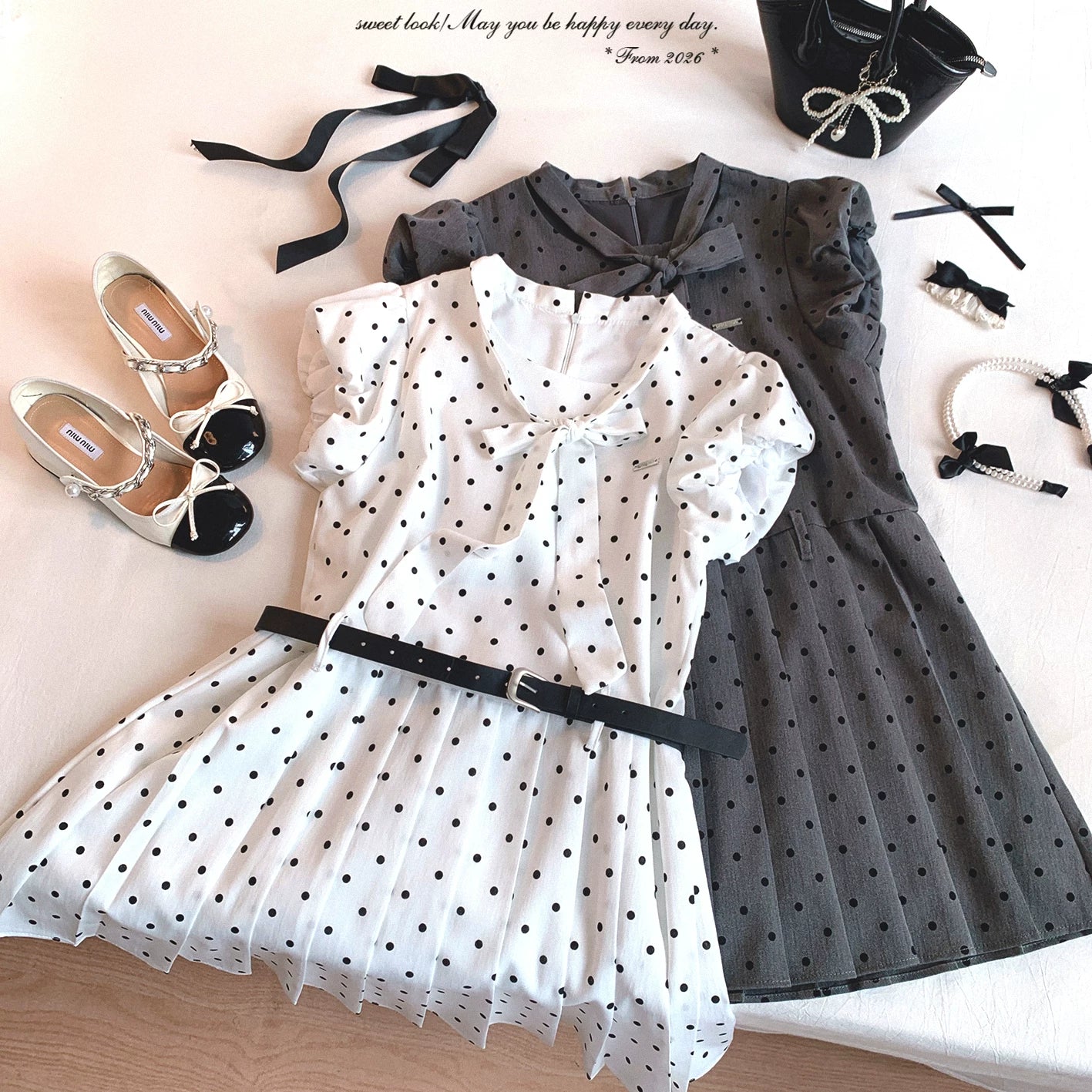 Last-Season Special Grey Retro Polka Dot Sweet Puff Sleeve Bowknot Pleated Midi Dress