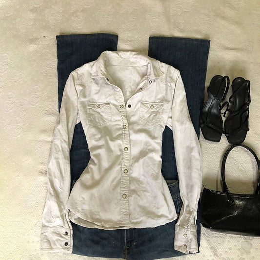 White long-sleeved shirt
