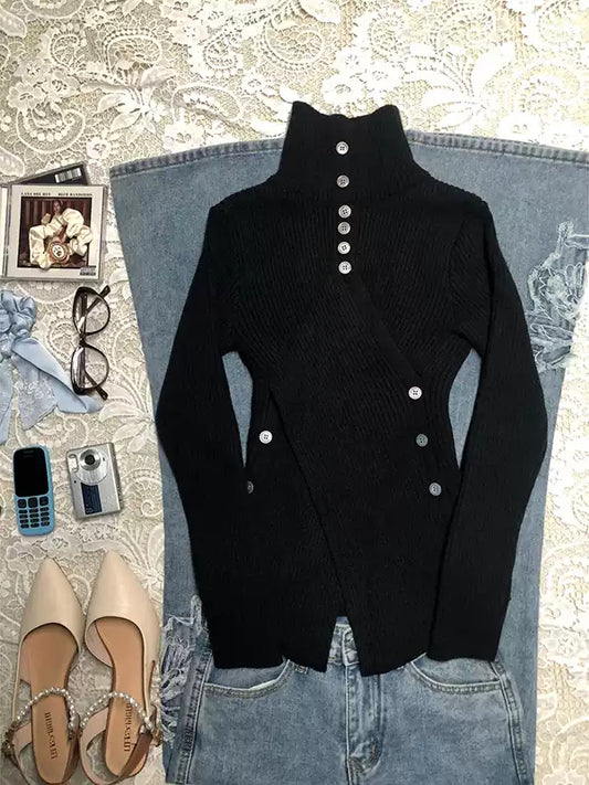 Black turtleneck long-sleeved sweater
