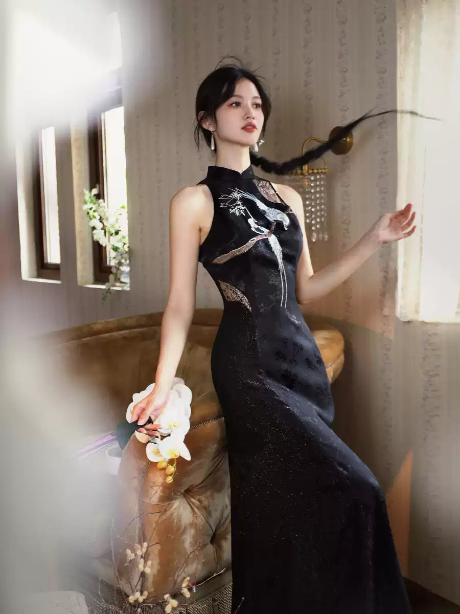 Ancient Painting Embroidery Sleeveless Black Dress