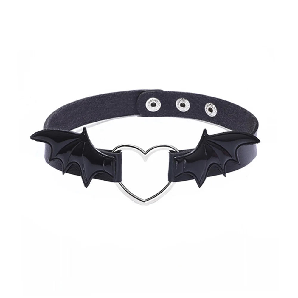 Bat Winged Collar Black