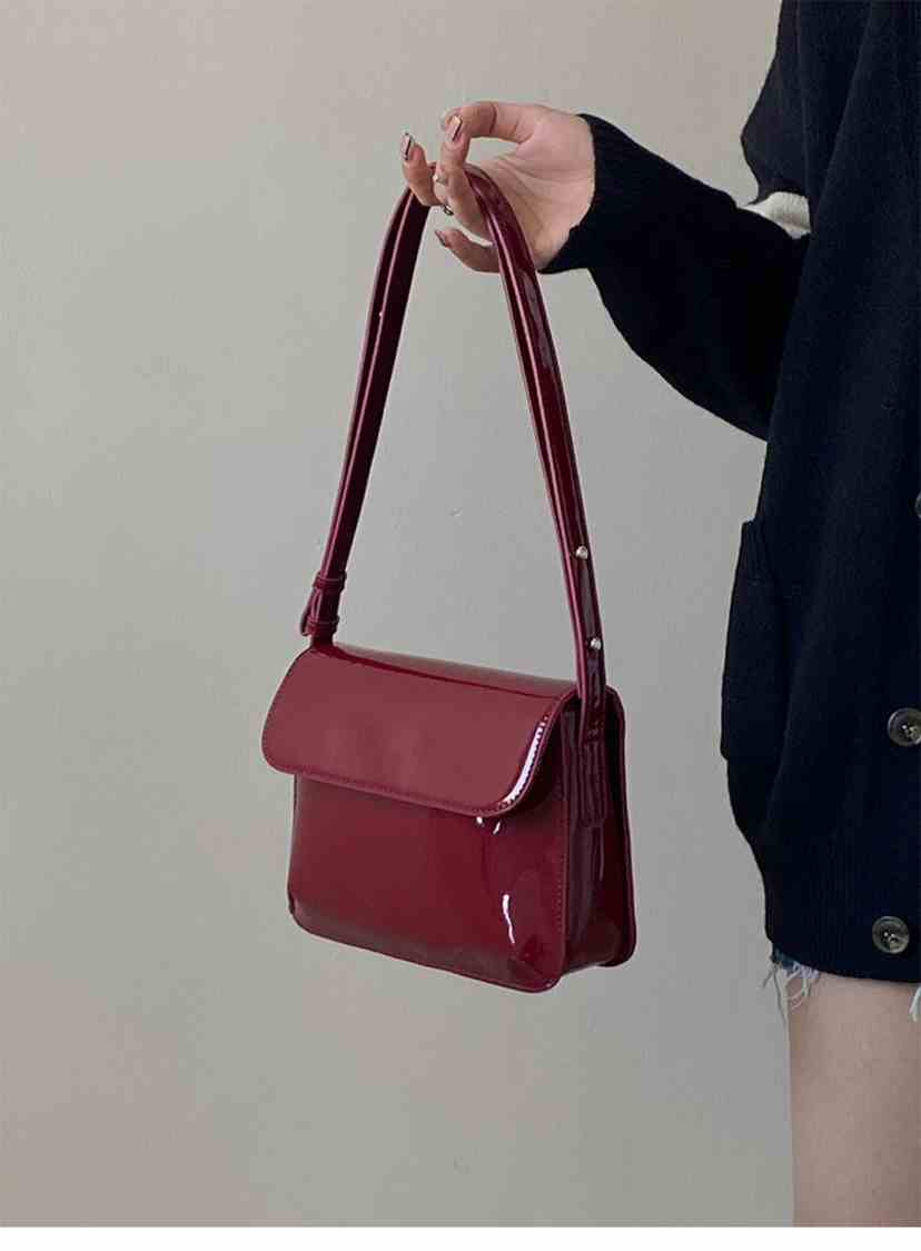 Retro Red Leather Shoulder Bag