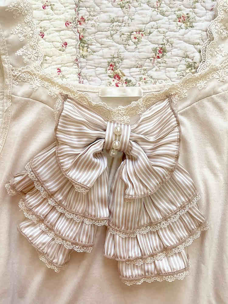 Retro White Bow Top