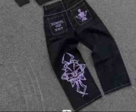 Grunge Embroidered Skull Straight Jeans