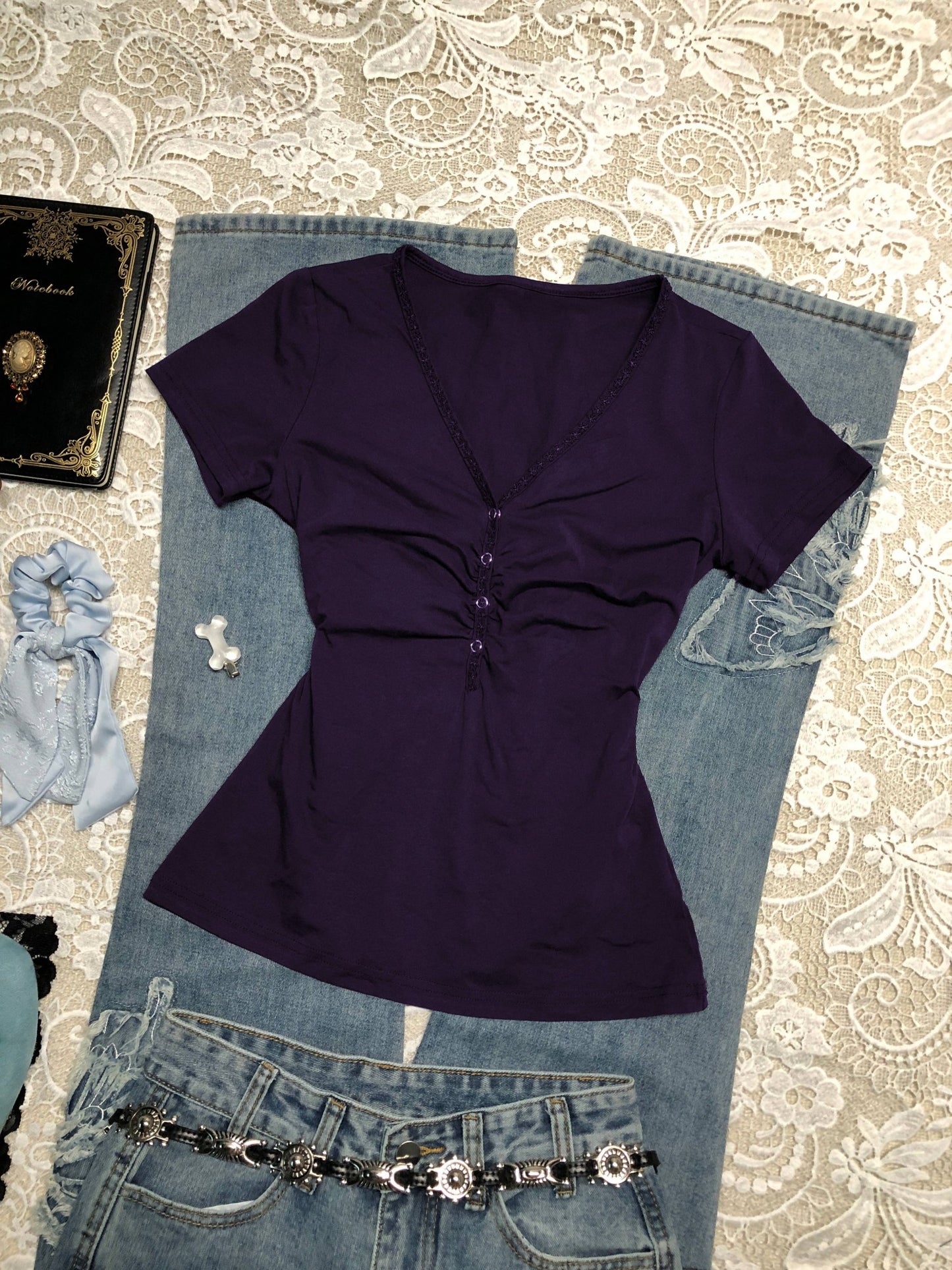 Pleated V-neck T-shirt