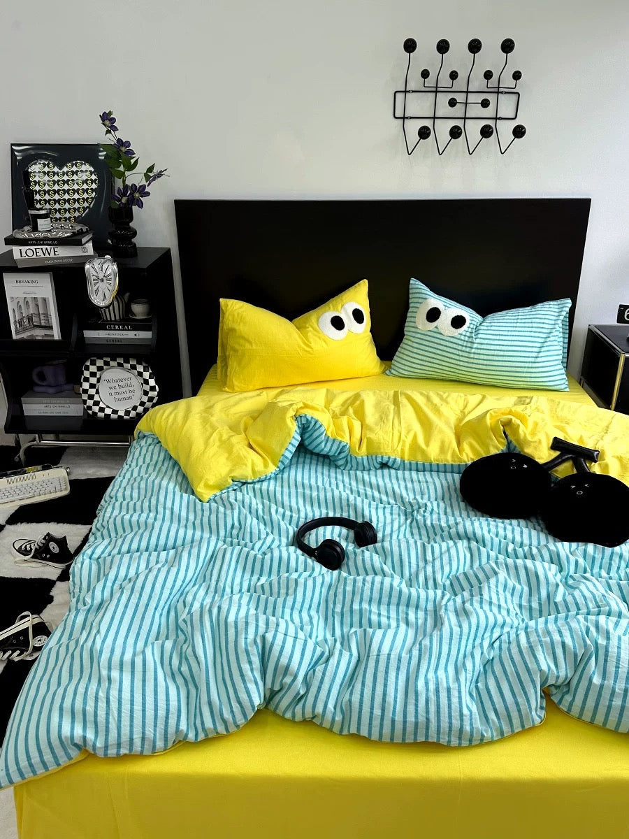 Big Eyes Bedding Set