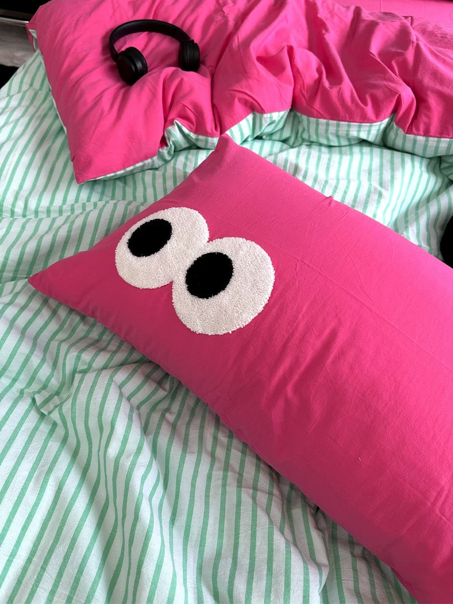 Big Eyes Bedding Set