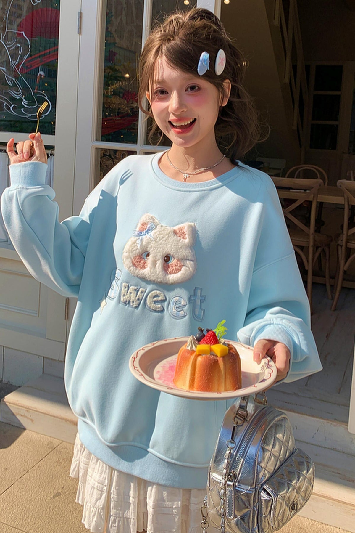 Cute Cat Embroidered Sweatshirt