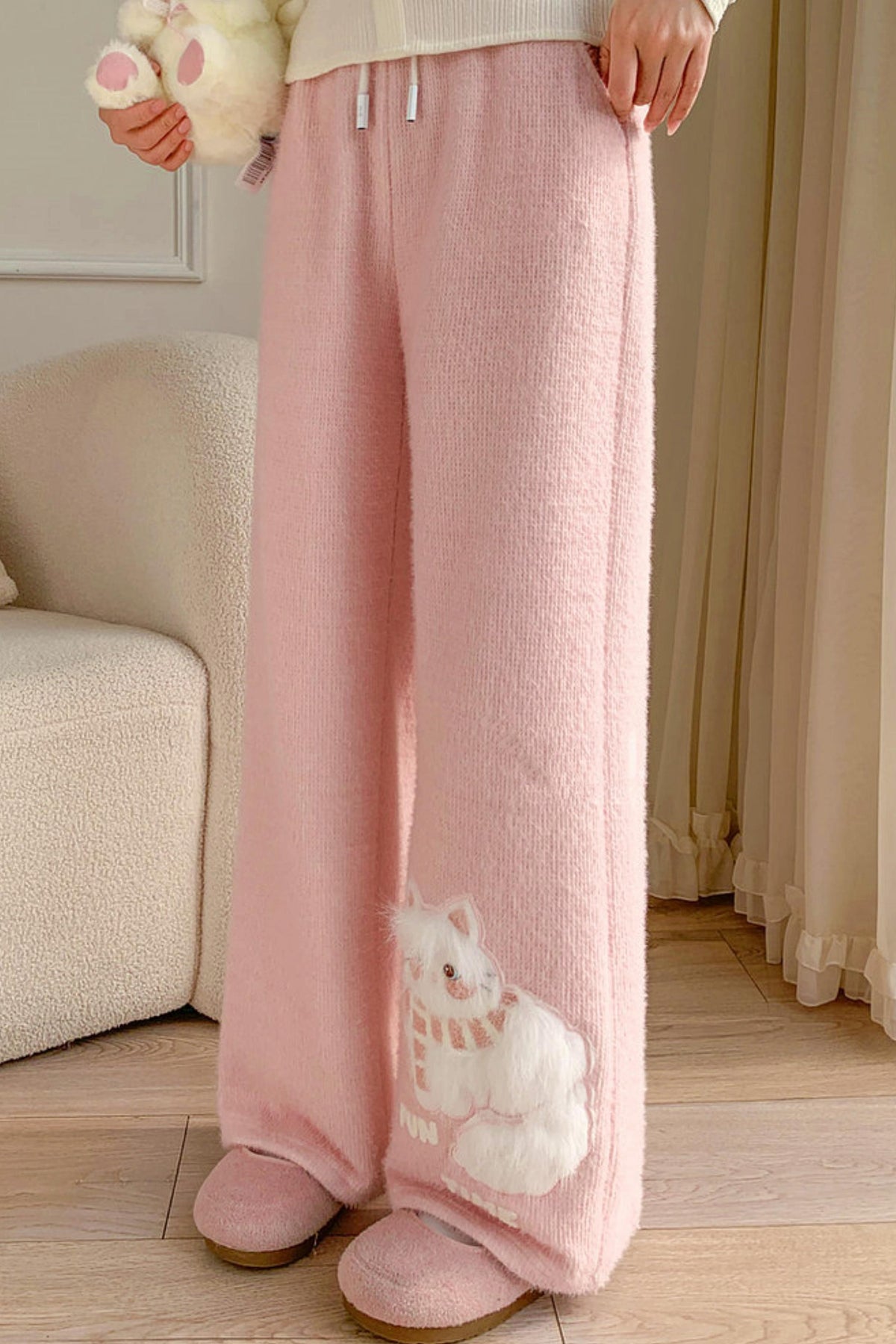 Pink Plush Cat Embroidery Pants