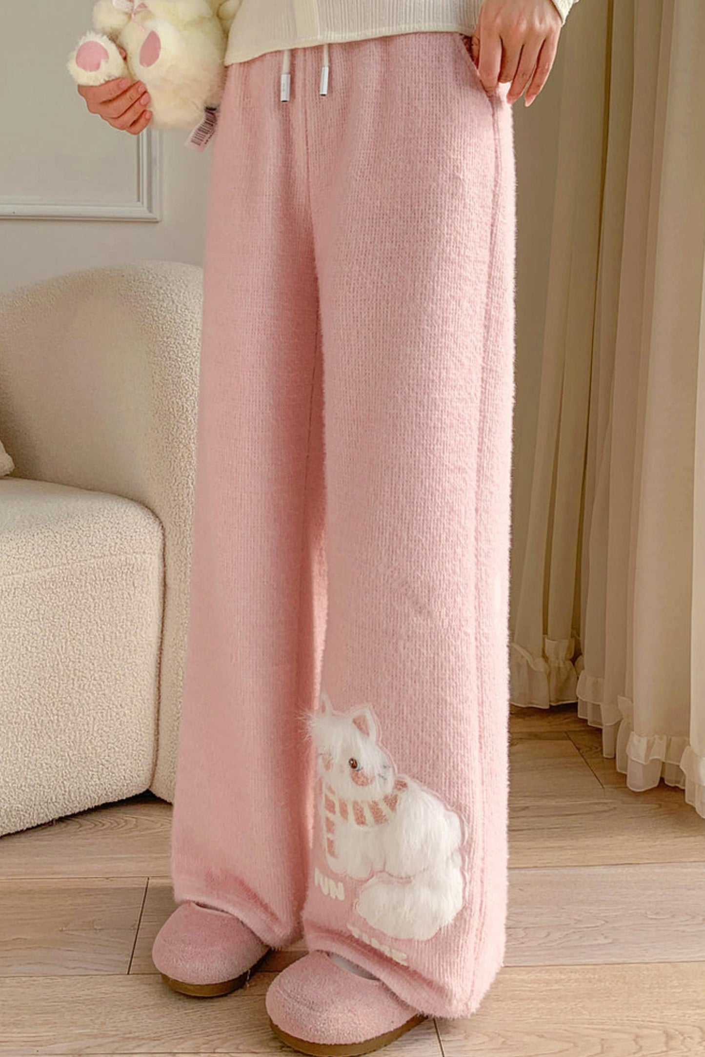 Pink Plush Cat Embroidery Pants