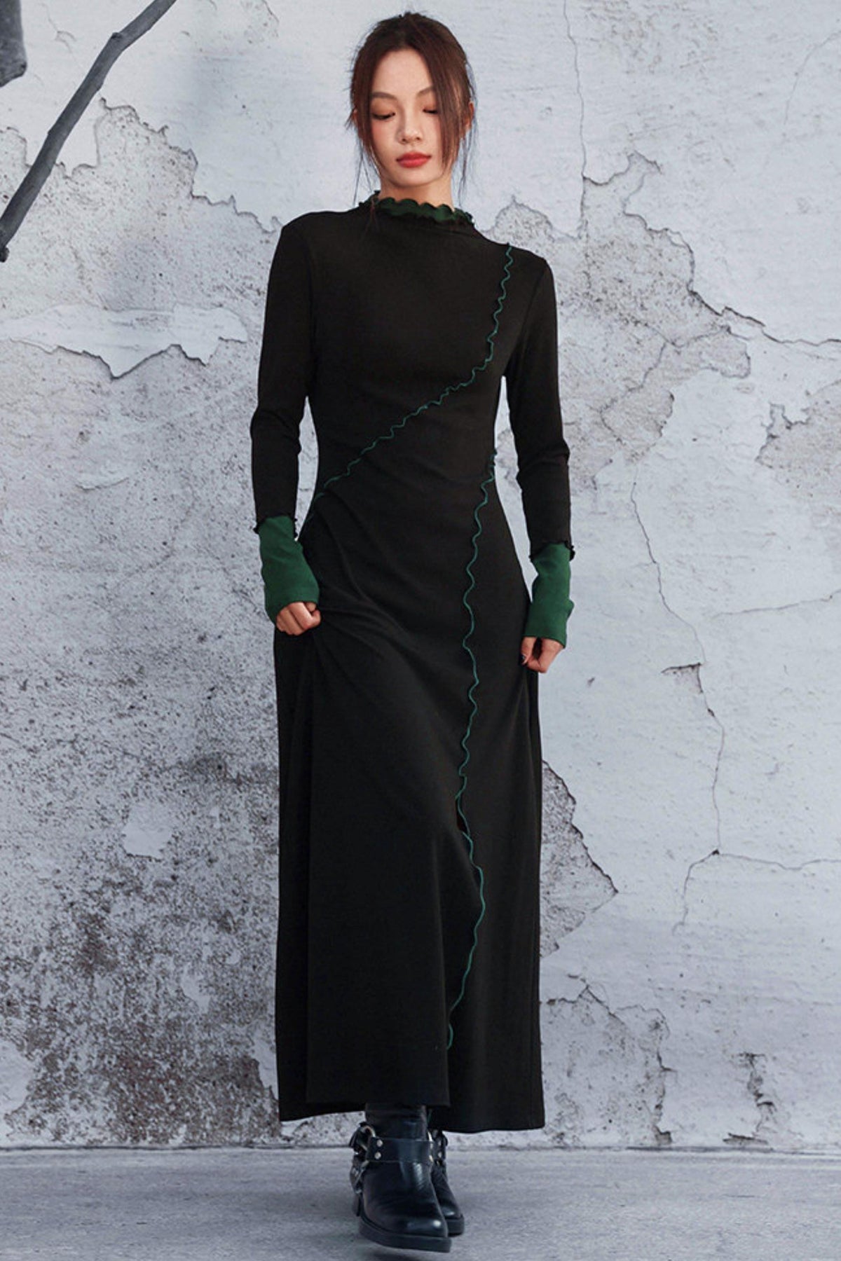Dark Edgy Mellow Dress Black