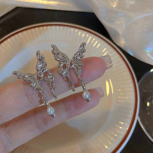 Butterfly Wing Tassel Ear Clips 1 pair-pearl-studs