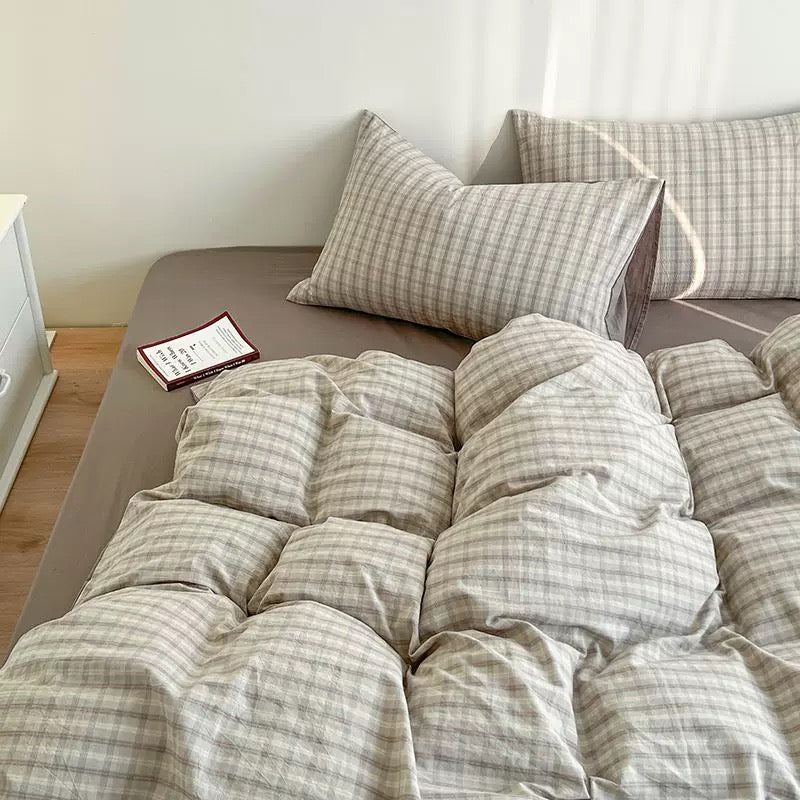 Cozy Pink Plaid Bedding Set Gray