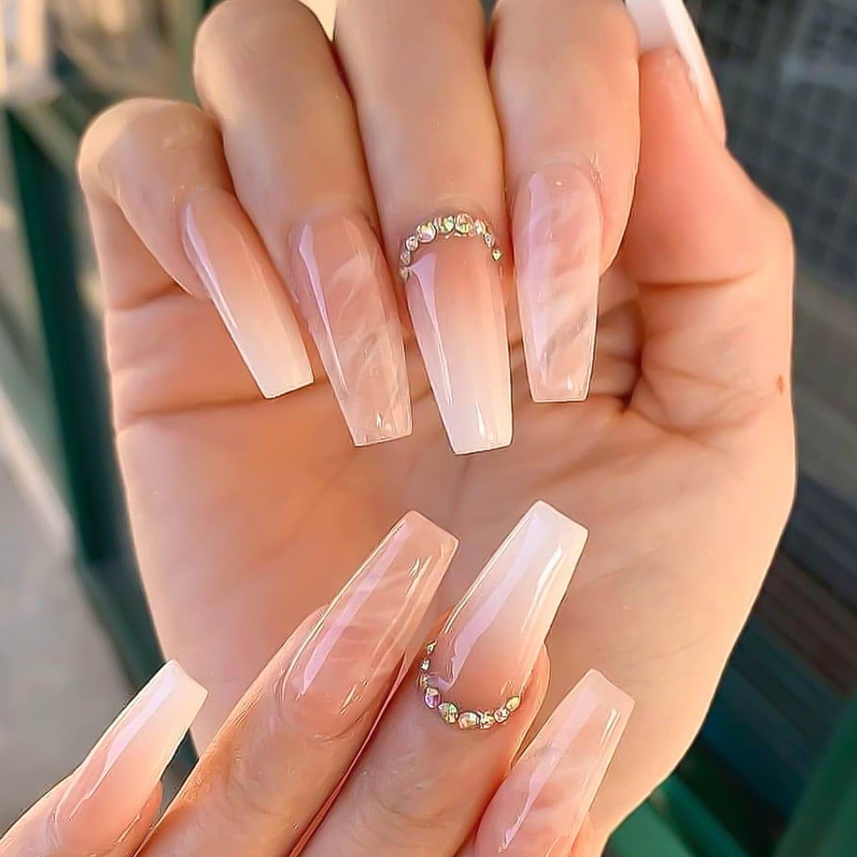Dolly Press On Nails