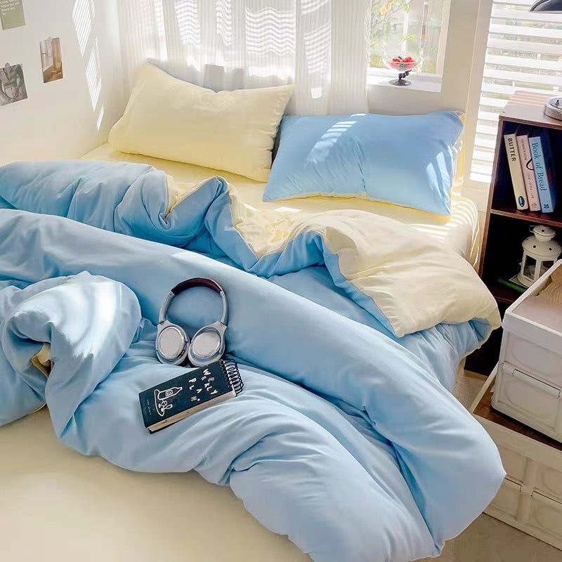 Light Blue Minimalist Bedding Set