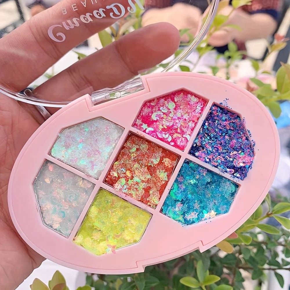 7 Color Chunky Glitter Eyeshadow Palette