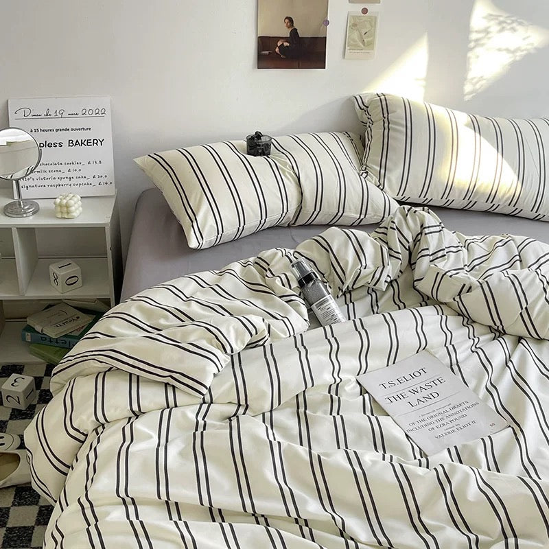 Retro Striped Bedding Set White