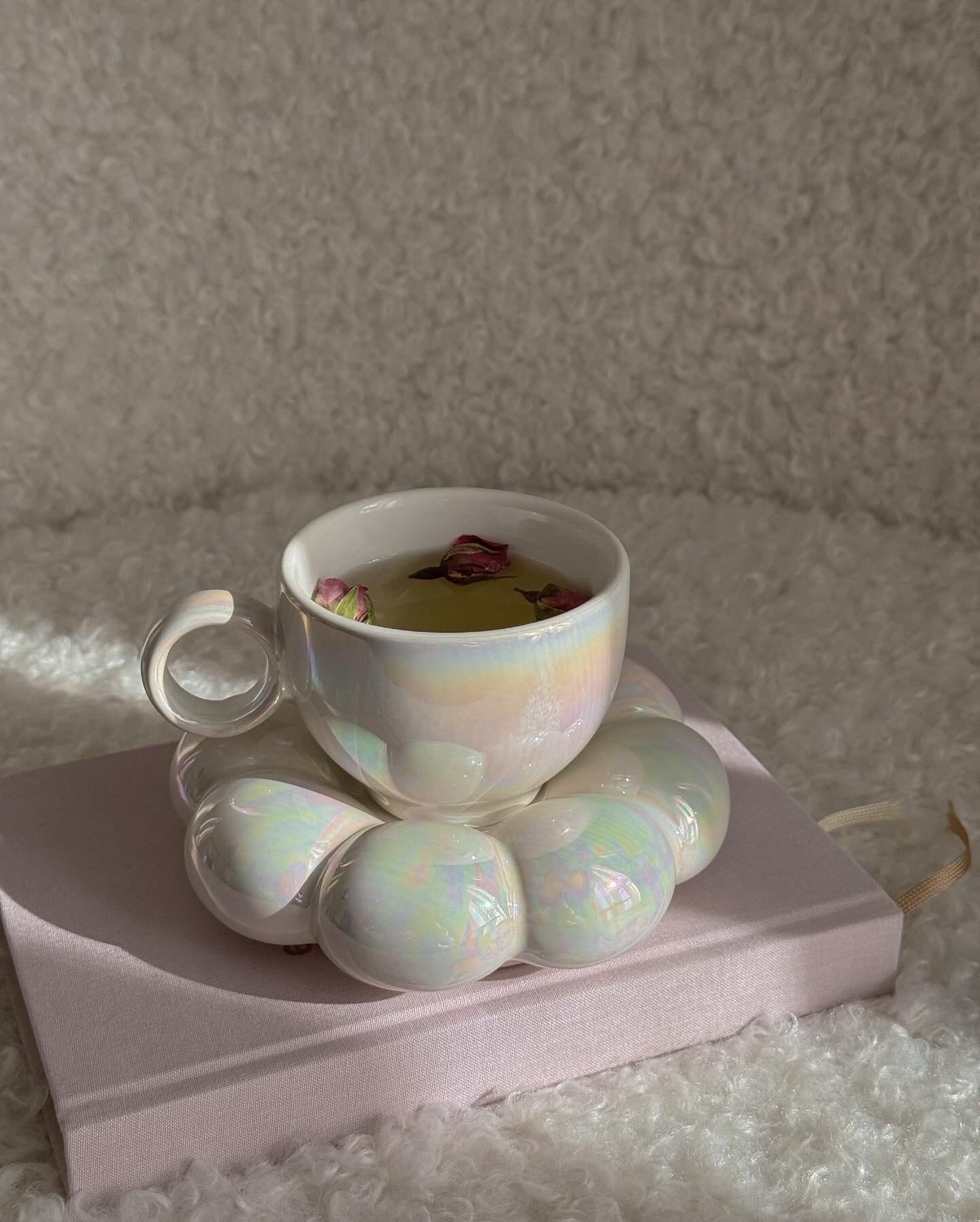 Iridescent Ceramic Mug Set