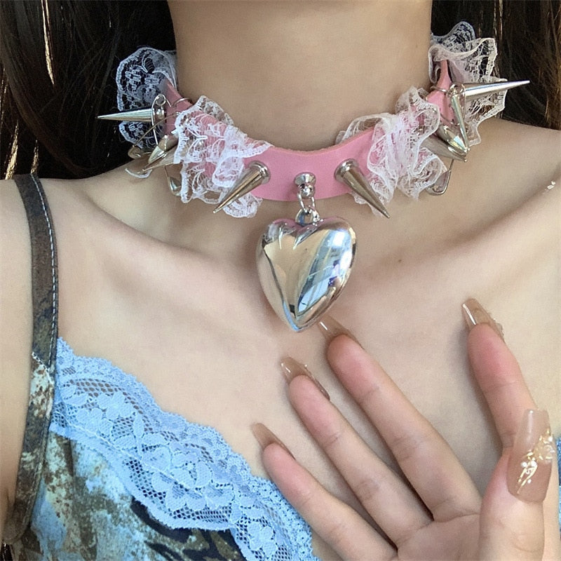 Pierce My Heart Collar Pink
