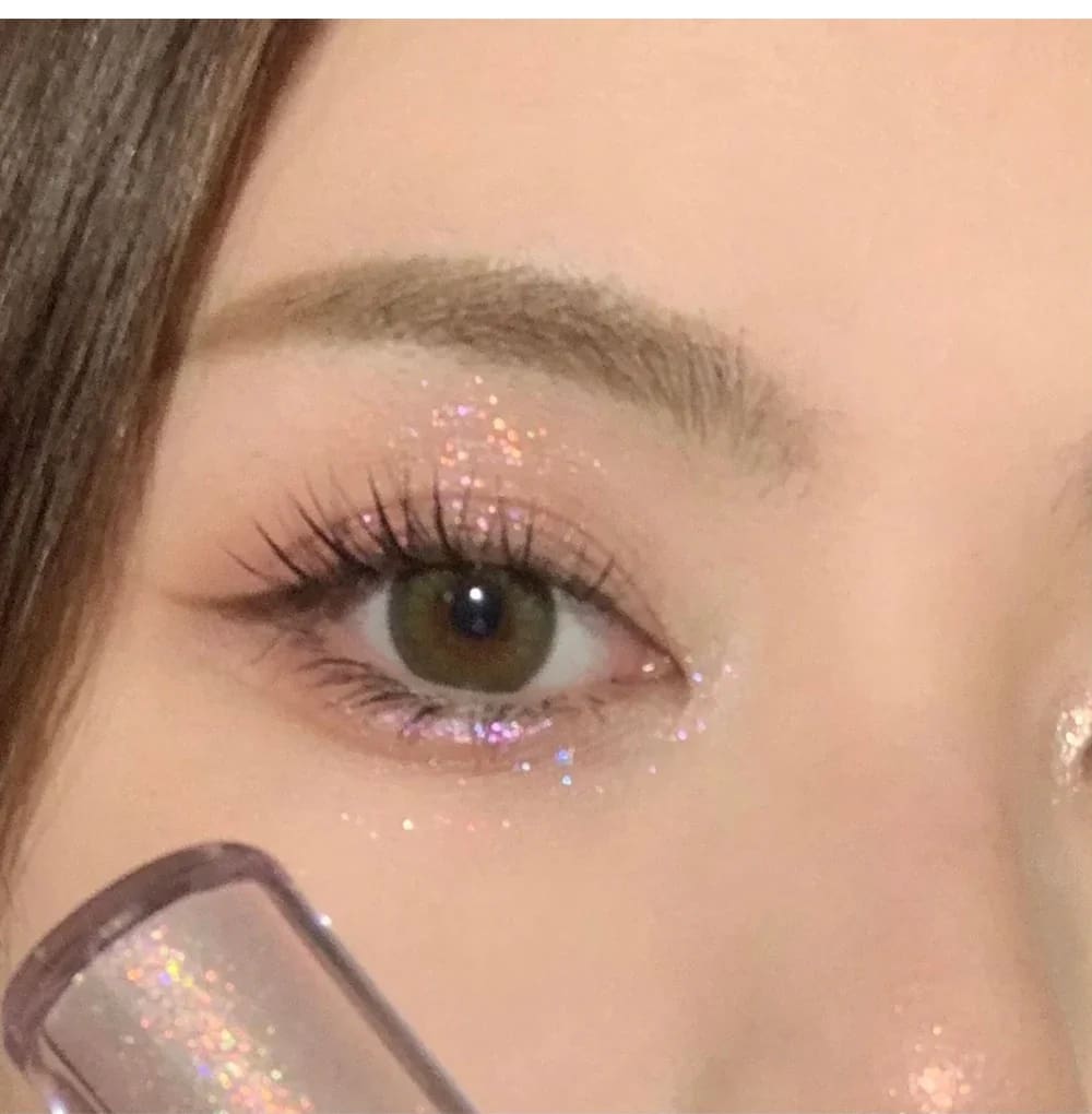 Subtle Shimmer Liquid Eyeshadow