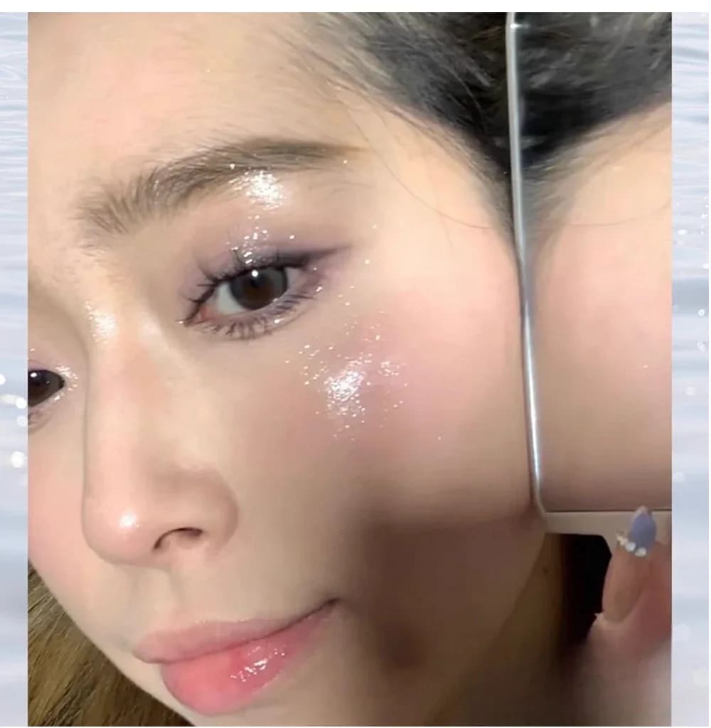 Subtle Shimmer Liquid Eyeshadow