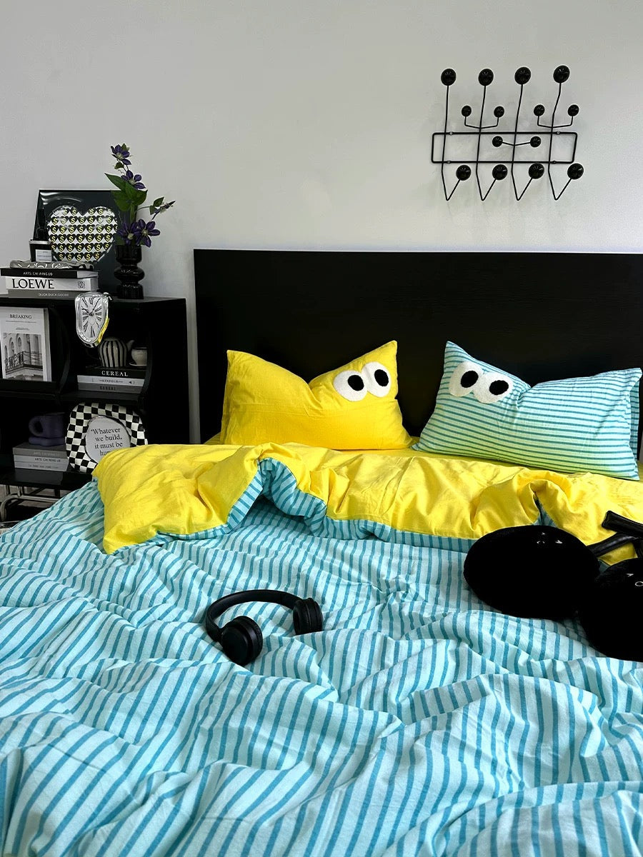 Big Eyes Bedding Set
