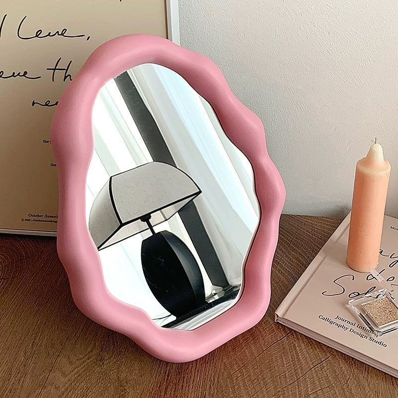 Pastel Wavy Mirror Pink