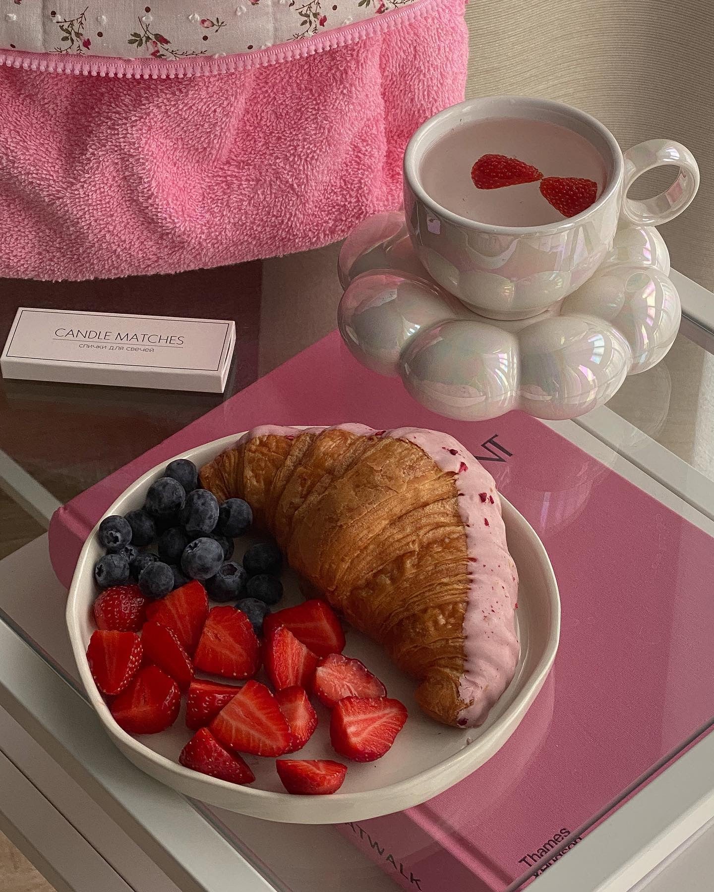 Iridescent Ceramic Mug Set