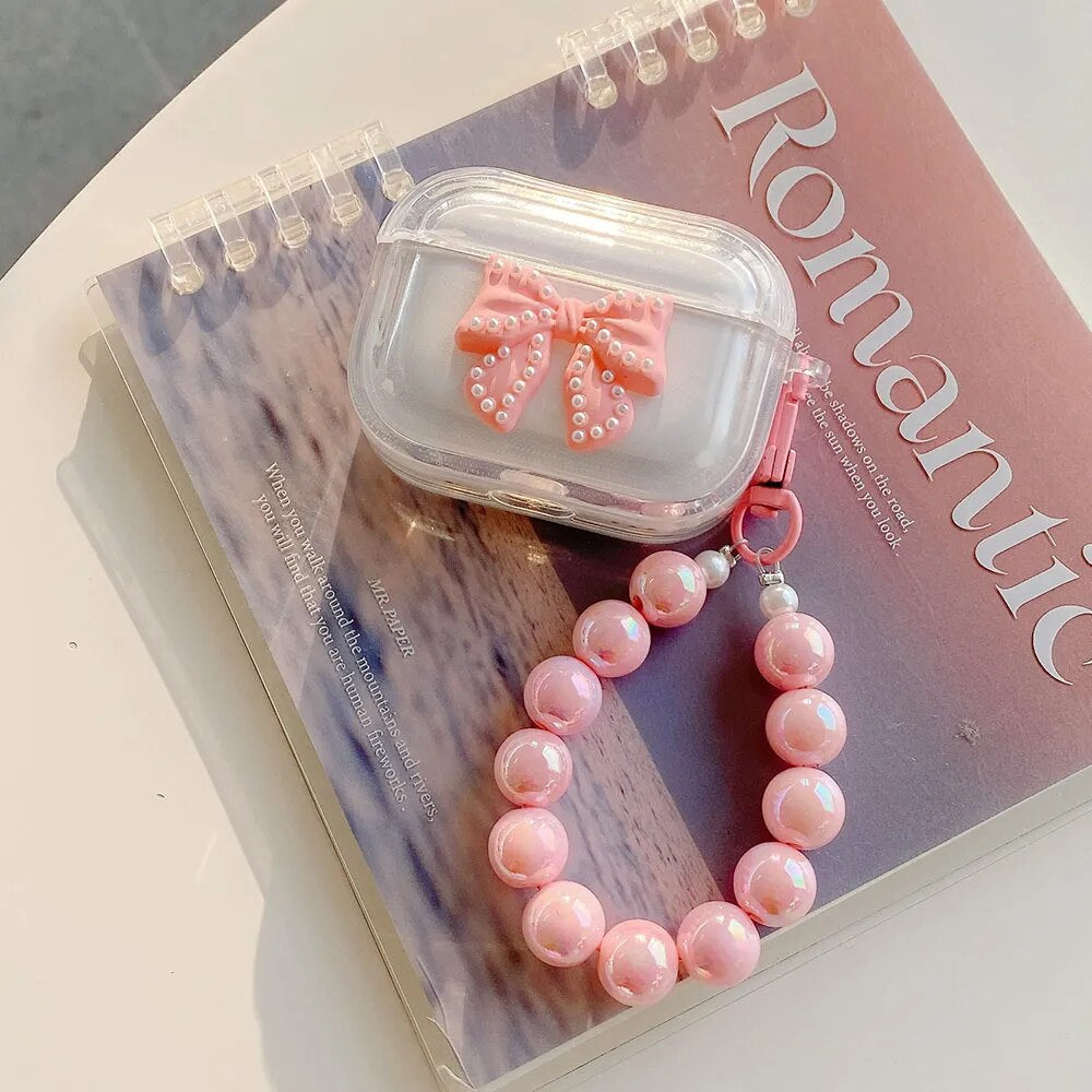 White Heart AirPods Case and Chain